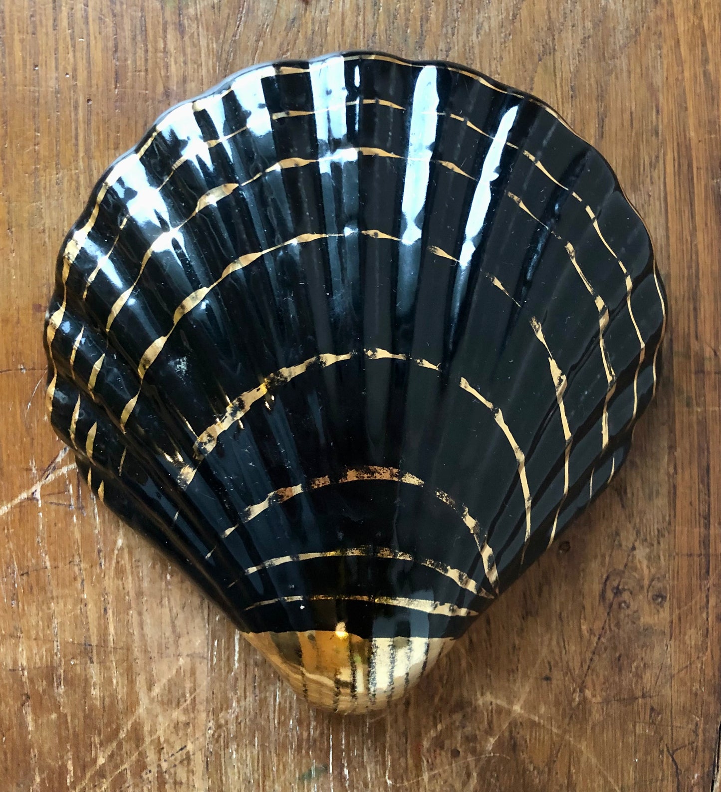Art Deco Black Shell Wall Pocket Vase with 32 Carat Gold Accents