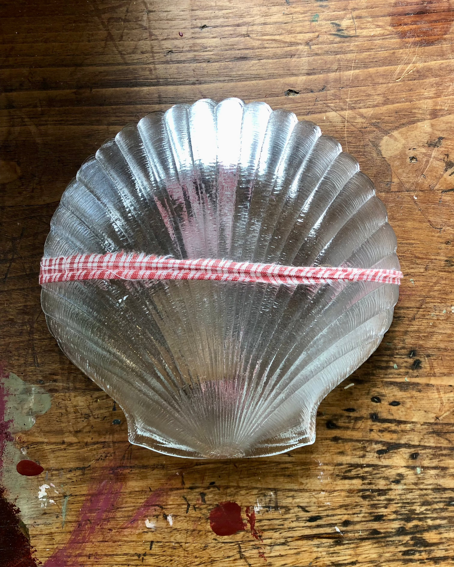 Set of 4 vintage French ''Coquillage" shell plates