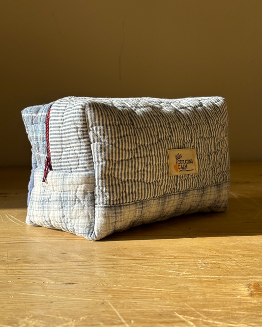 Vintage Quilt Wash Bag 03 – Small