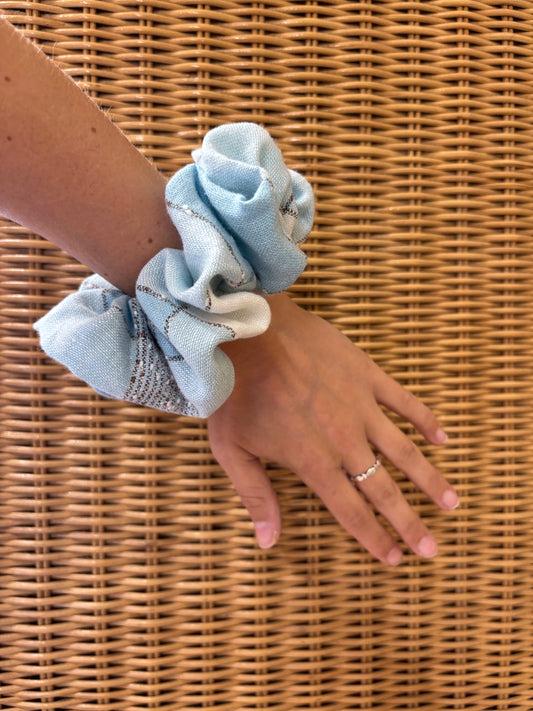 Scrappy Scrunchie - blue and white check
