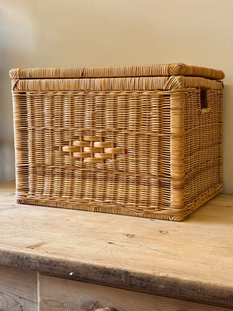 Vintage Wicker Storage Trunk / Blanket Box