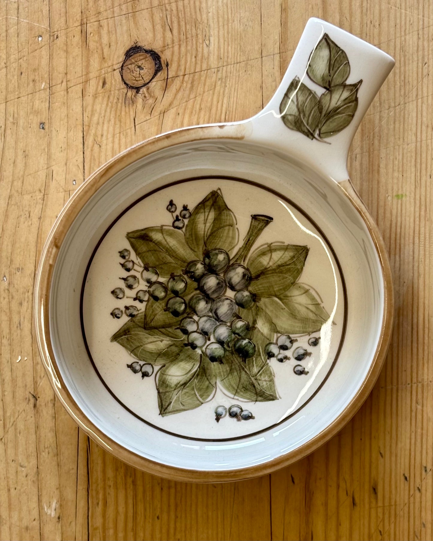 Vintage Jersey Pottery Blackcurrant Ramekin Dish