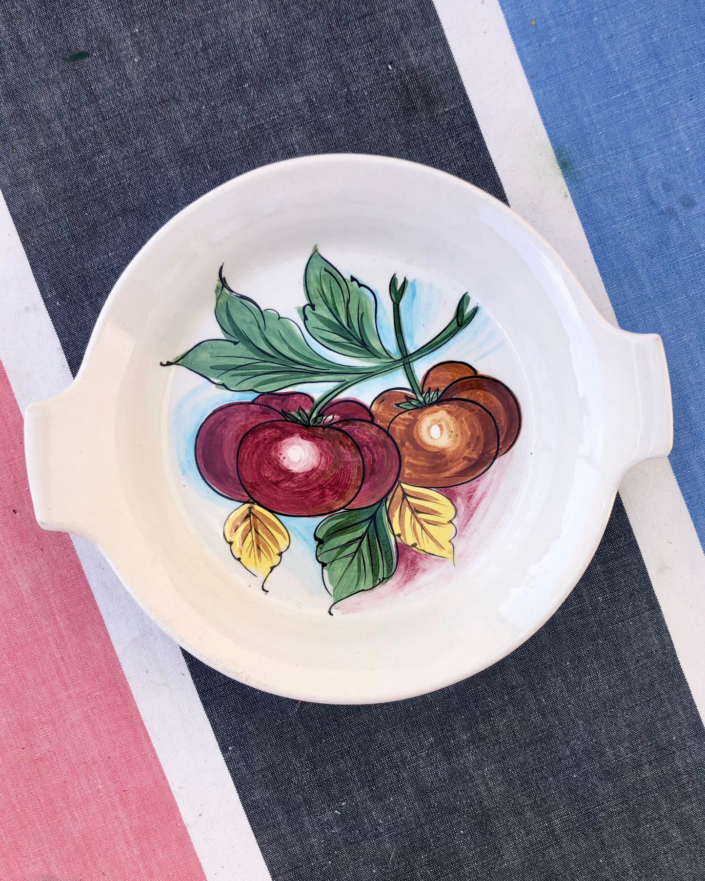 Italian Mid-Century heritage tomato serving dish