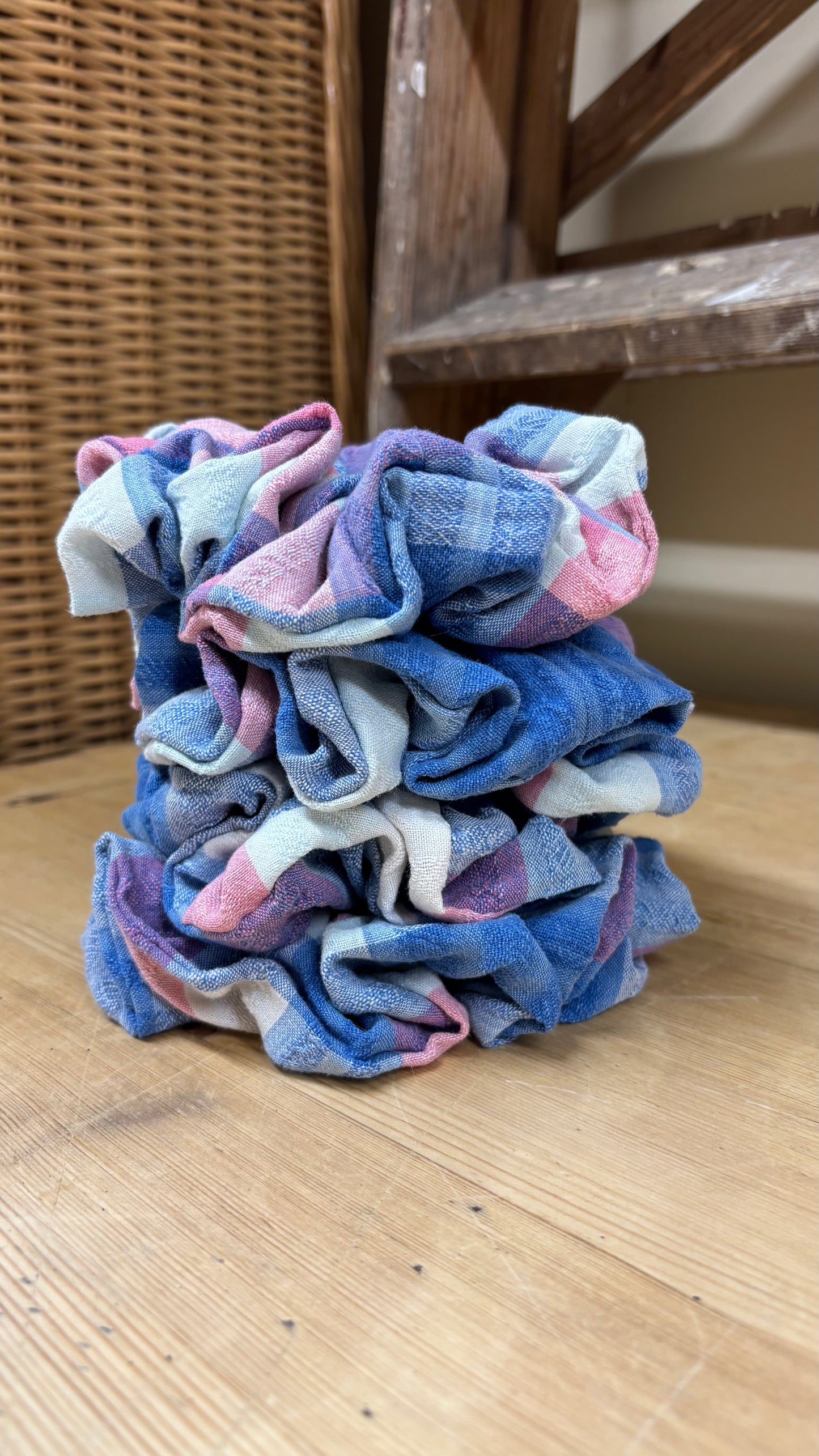 Scrappy Scrunchie - blue check